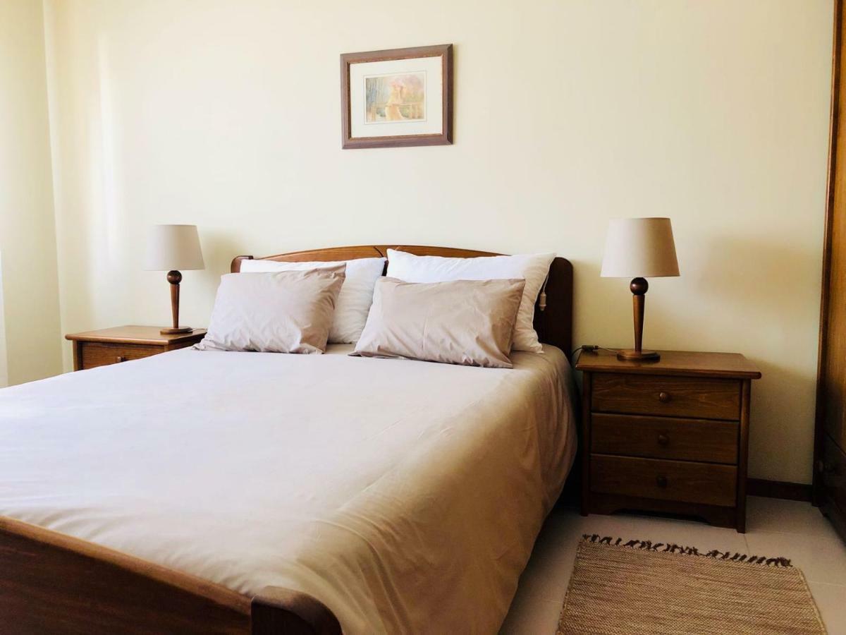 Eca De Queiros Apartment โปโว เดอ วาร์ซิม ภายนอก รูปภาพ